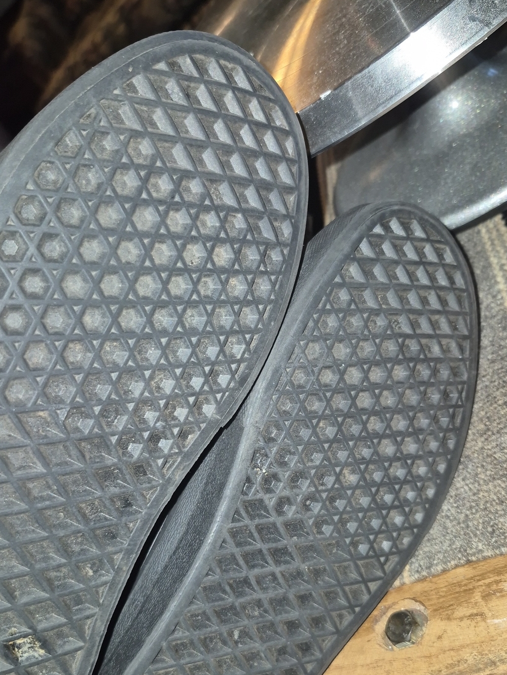Vans Velvet Upper Sz 9.5 Mens Sz 11 Womens.hobeycomb Sole. - Picture 9 of 16